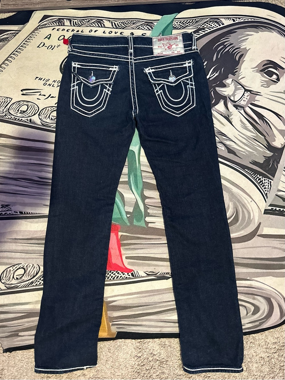 True Religion Men's Straight Jeans in Dark Indigo White Stitching size #31 🔥🔥✅